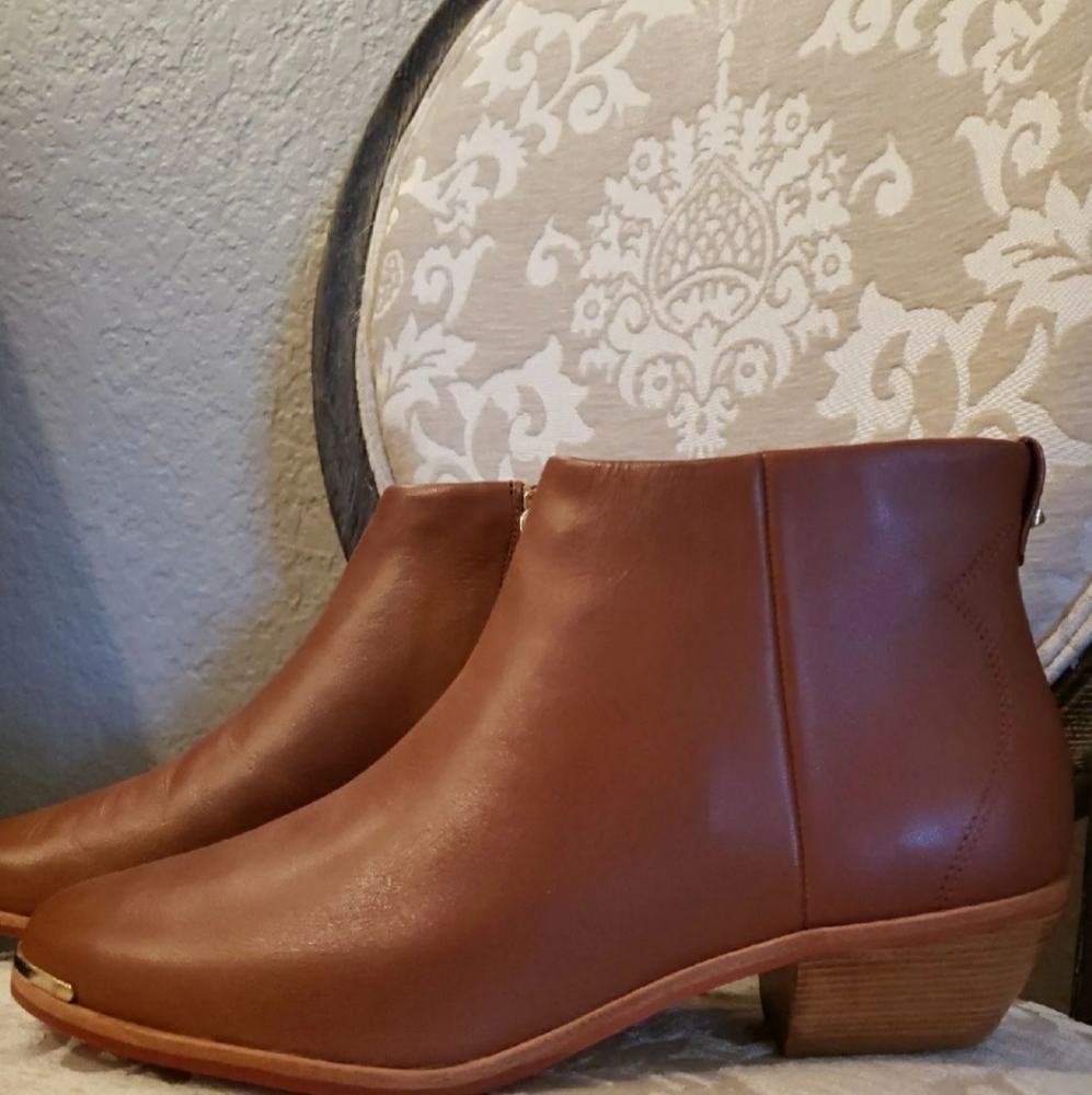 Ted Baker London Brown Ankle Boots - Picture 3 of 3